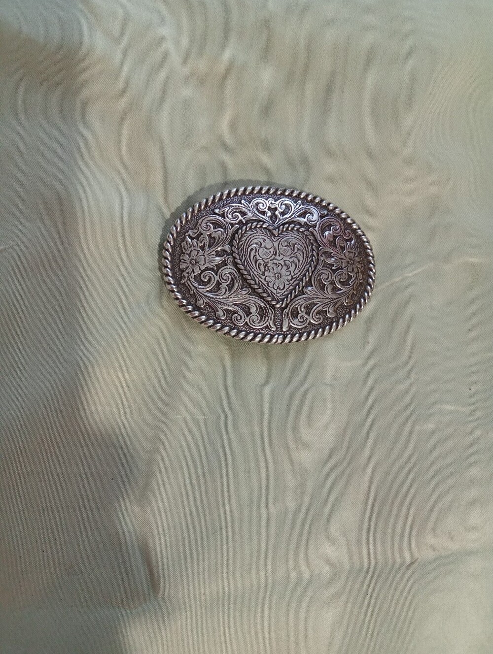 Vintage Silver-Tone Heart Filigree Oval Belt Buckle